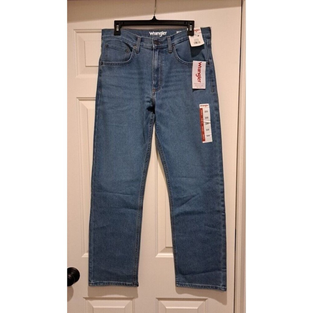 NWT Wrangler, Regular Fit Jeans, Medium Blue Wash Denim, Men’s 32 X 30 CLBP27